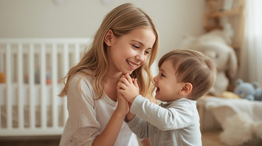 Big Sister Women’s T-Shirt – The Perfect Gift for Proud Sisters